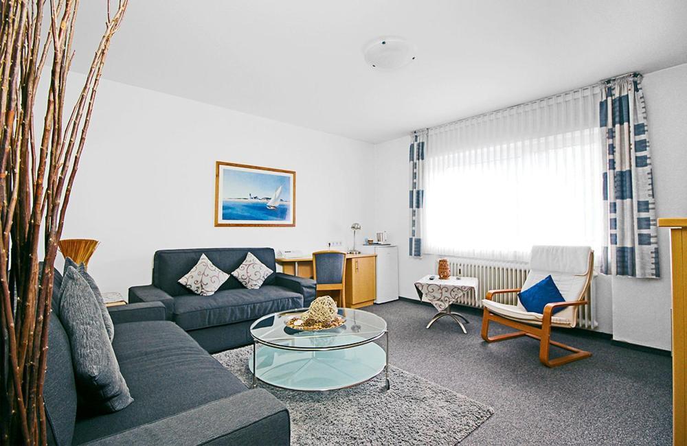 Hotel Lindenkrug 귀터슬로 외부 사진